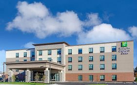 Holiday Inn Express & Suites - Atchison By Ihg